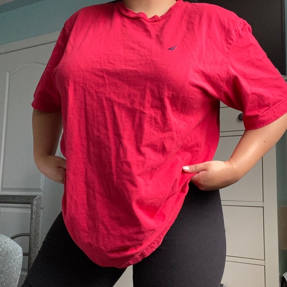 The perfect oversized bright red Nautica tee - Picture 2 of 6
